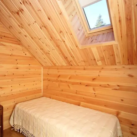 Chalet Confortable 3 Etoiles Avec Terrasse Au Mont-dore - 6 Pers., 2 Chambres, Wifi - Fr-1-608-10 *